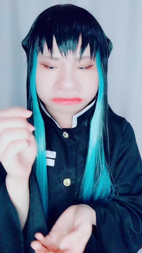 鬼 滅 の 刃 コスプレ ティック トック